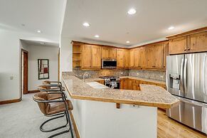 Ski-in/ski-out! Large Arrowhead Condo w/ Balcony