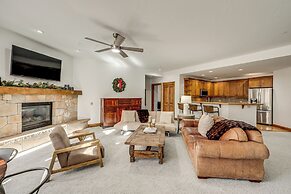 Ski-in/ski-out! Large Arrowhead Condo w/ Balcony