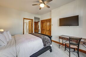 Ski-in/ski-out! Large Arrowhead Condo w/ Balcony