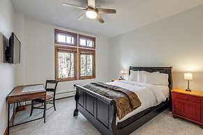 Ski-in/ski-out! Large Arrowhead Condo w/ Balcony