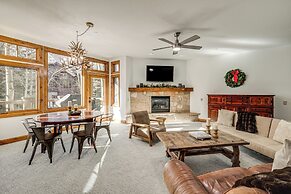 Ski-in/ski-out! Large Arrowhead Condo w/ Balcony
