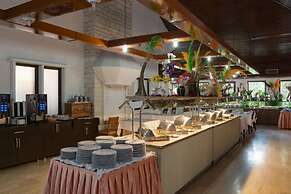 MG Club Akman Beach Hotel