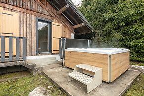 Alpine Chalet With Private Hot Tub