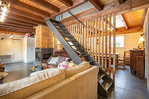 Alpine Chalet With Private Hot Tub