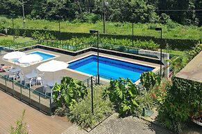 Piscina e AC na Praia do Una