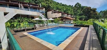 Piscina e AC na Praia do Una