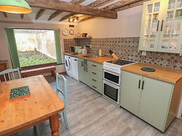 2 Strand Cottages