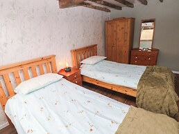 2 Strand Cottages