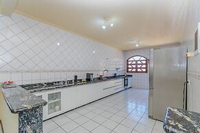 Casa com Piscina e Churrasqueira No Campeche