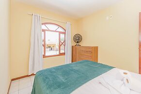 Casa com Piscina e Churrasqueira No Campeche