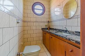 Casa com Piscina e Churrasqueira No Campeche