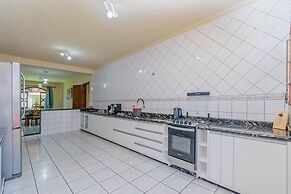 Casa com Piscina e Churrasqueira No Campeche