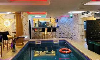 P1 Place Hotel