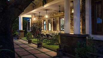 Corbett Mystic Inn An ExclusiveBoutique