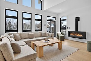 203 Verbier Building 11