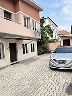 Luxury 2BR Apt Central Lekki Phase 1