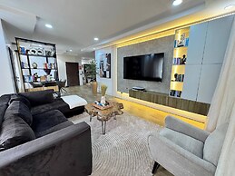 Luxury 2BR Apt Central Lekki Phase 1