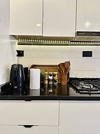 Luxury 2BR Apt Central Lekki Phase 1
