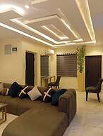 Less2more Luxury Suites - Comfort in Style