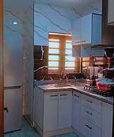 Less2more Luxury Suites - Comfort in Style