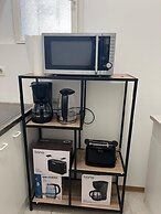 Modern 1BR City Apt for 5 Great Location