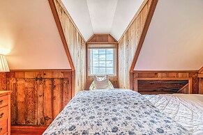 2 BR Beachfront Cottage w/ Grill & Expansive Deck