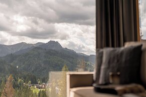 Landscape Cyrhla with SPA by BQQK