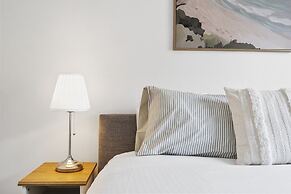 Bright 2-bed Apartment in Leafy New Farm