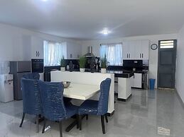 Deluxe Nairobi, Kenya