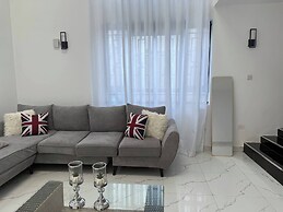 Deluxe Nairobi, Kenya