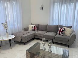Deluxe Nairobi, Kenya