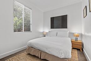 Heritage Bluestone Home Near Scotch College