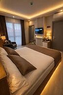 AIRPORT CORNER HOTEL