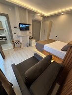 AIRPORT CORNER HOTEL