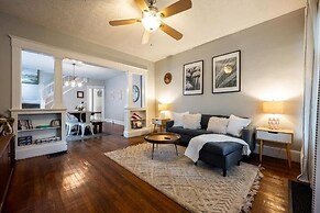 Historic Pet-Friendly Home in Downtown