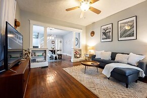 Historic Pet-Friendly Home in Downtown