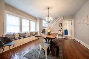 Historic Pet-Friendly Home in Downtown
