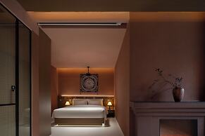 Dujiangyan Private Hot Spring Villa