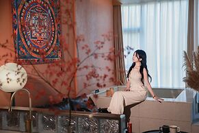 Dujiangyan Private Hot Spring Villa