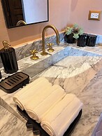 Barbara Boutique Hotel
