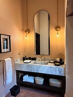 Barbara Boutique Hotel