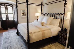 Barbara Boutique Hotel