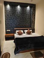 Manglam Guest House