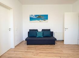 Cozy 1BR Apt with Lounge Central Vienna