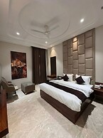 Hotel The Royal King