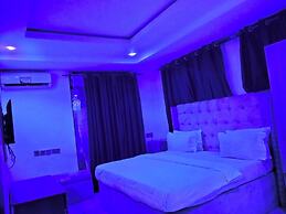 KINGSAMYSTAR HOTEL AND SUITES