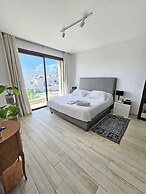Elegant and Modern Villa V 04
