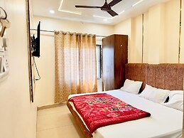 Prime Located Hotel F T Palace