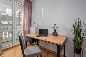 Lumina airy apartment with balcony