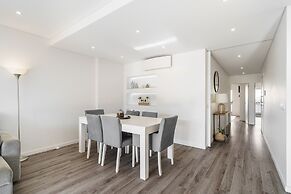 F rum Terrace by Minhos Guest